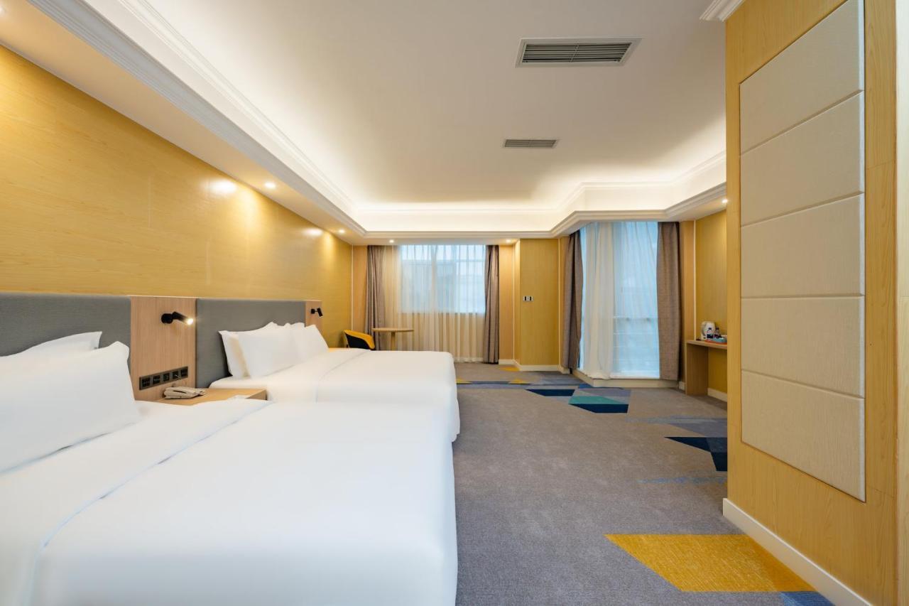 Holiday Inn Express Chengdu Tianfu Square By Ihg - Chunxi Road And Kuanzhai Alley Exterior photo