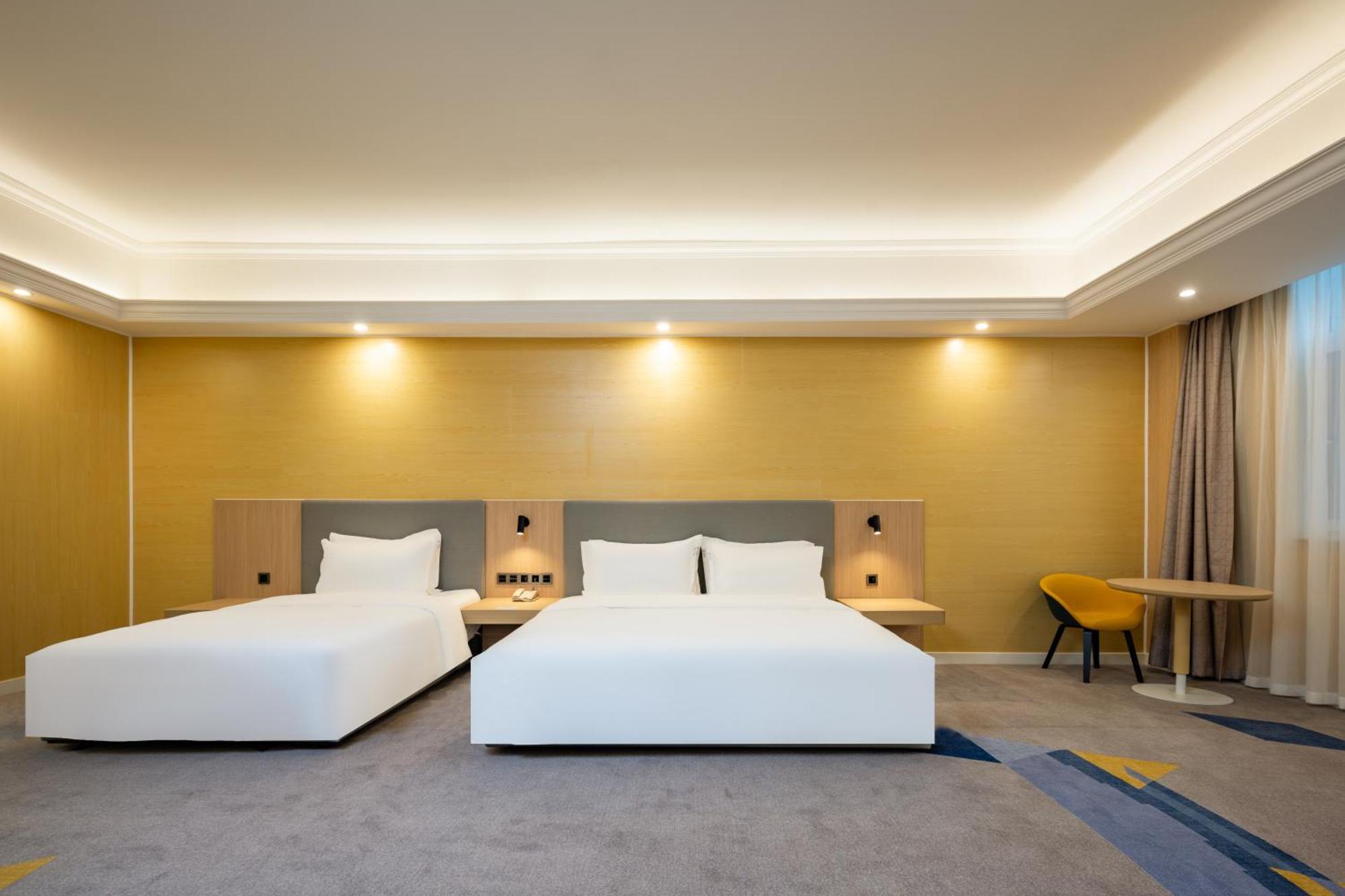 Holiday Inn Express Chengdu Tianfu Square By Ihg - Chunxi Road And Kuanzhai Alley Exterior photo