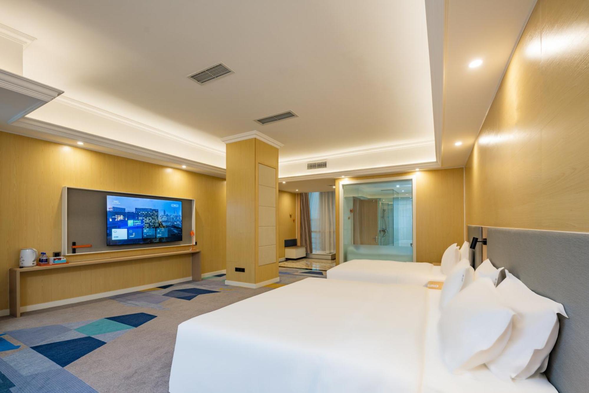 Holiday Inn Express Chengdu Tianfu Square By Ihg - Chunxi Road And Kuanzhai Alley Exterior photo
