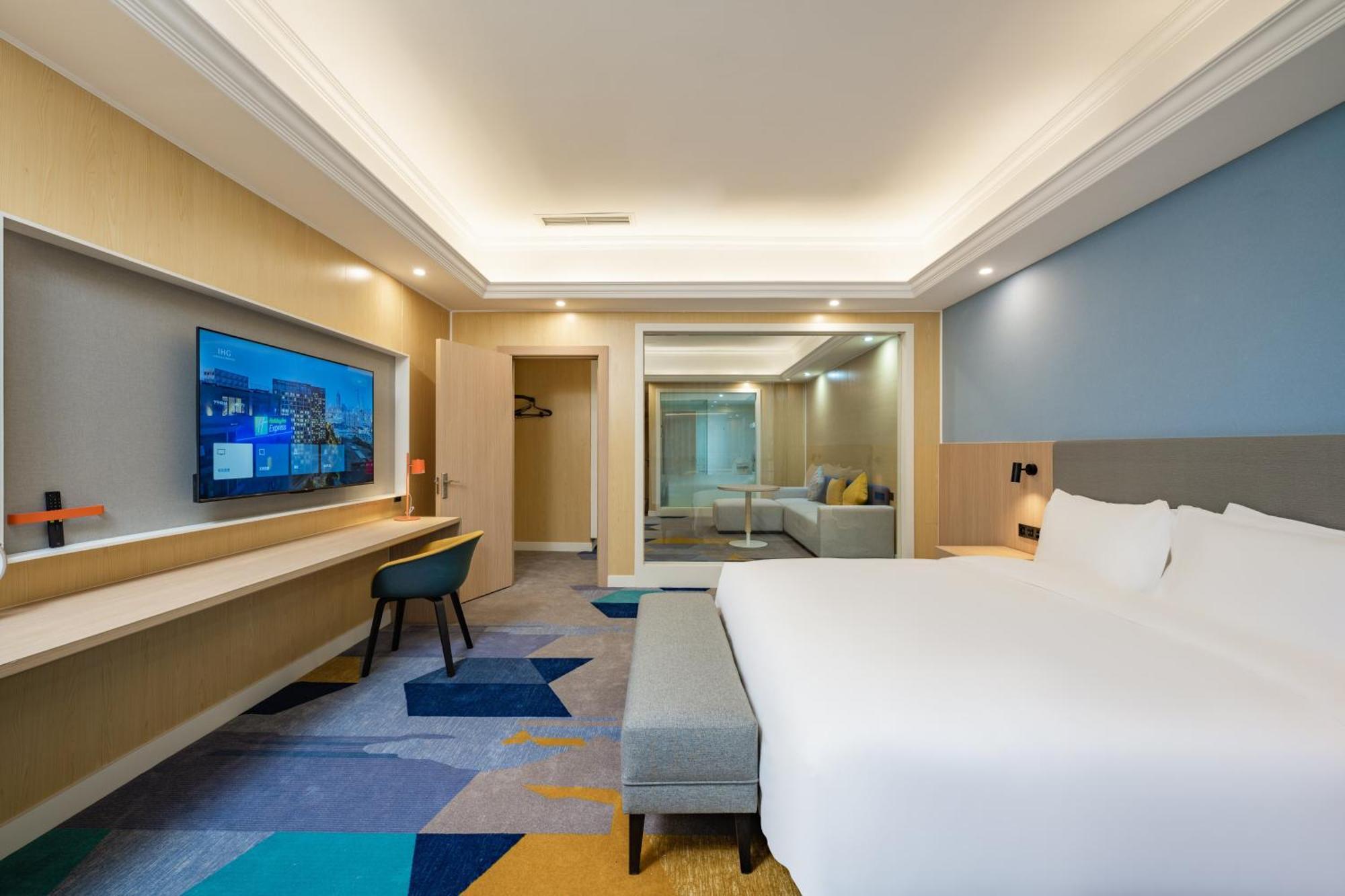 Holiday Inn Express Chengdu Tianfu Square By Ihg - Chunxi Road And Kuanzhai Alley Exterior photo
