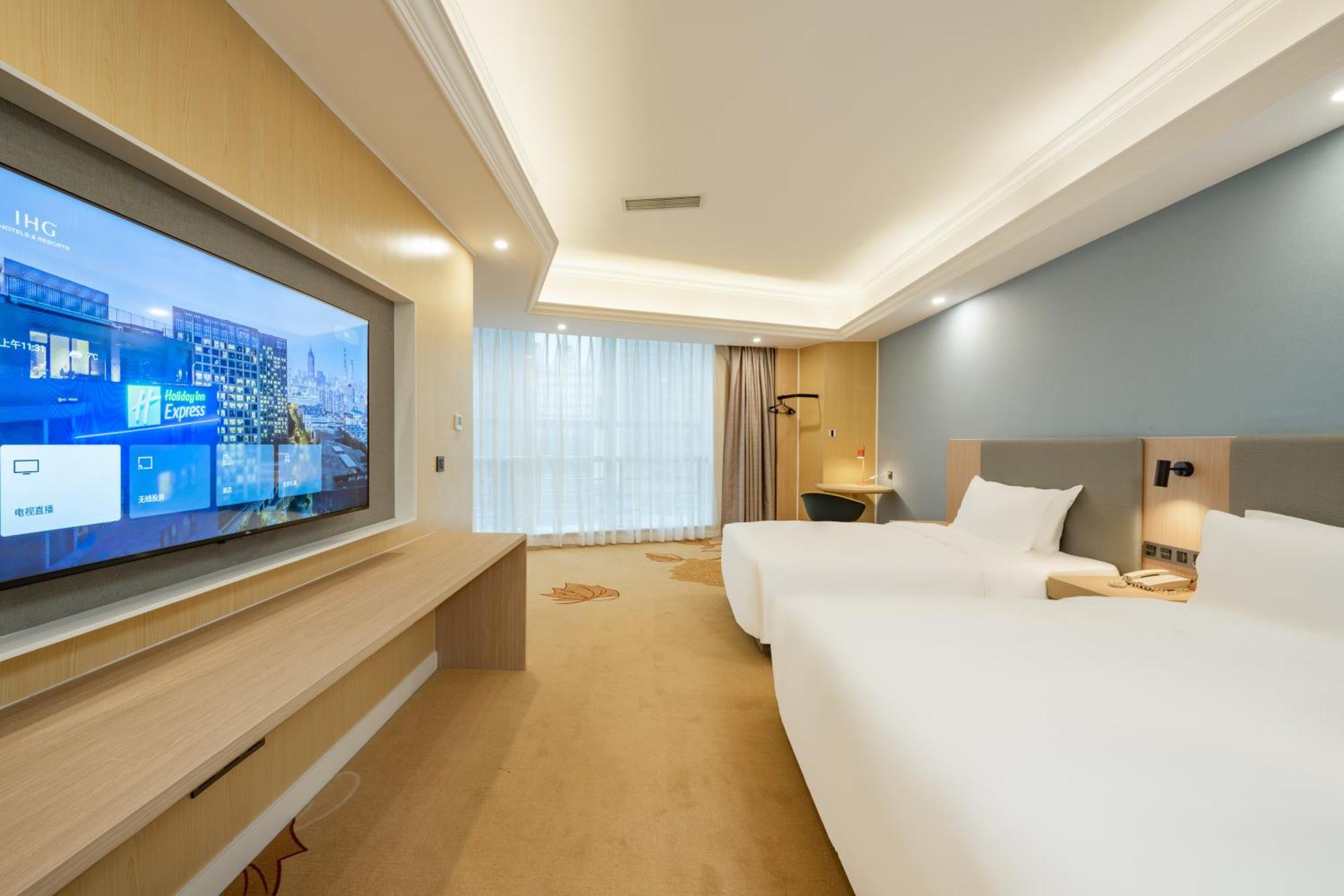 Holiday Inn Express Chengdu Tianfu Square By Ihg - Chunxi Road And Kuanzhai Alley Exterior photo