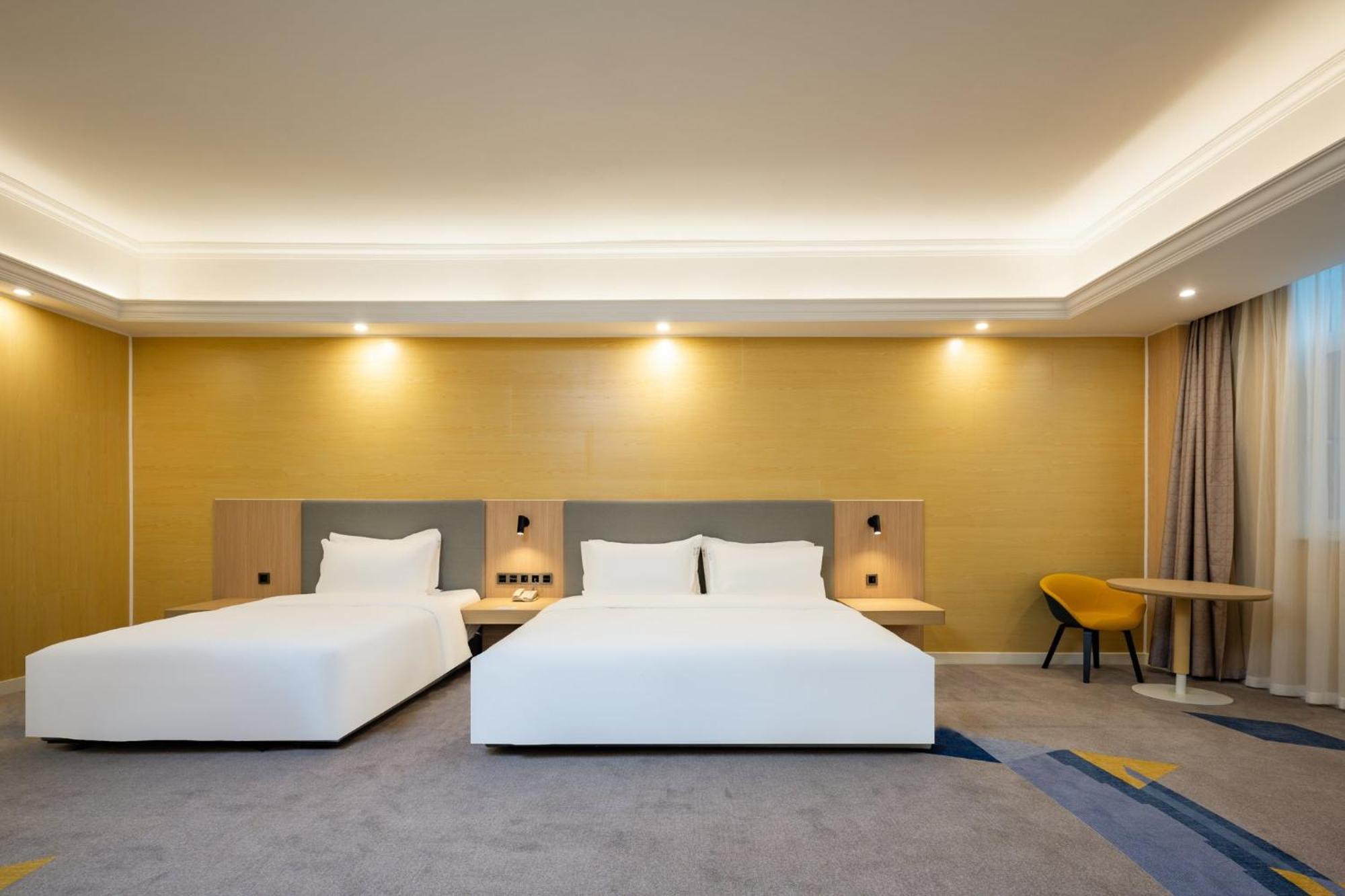 Holiday Inn Express Chengdu Tianfu Square By Ihg - Chunxi Road And Kuanzhai Alley Exterior photo